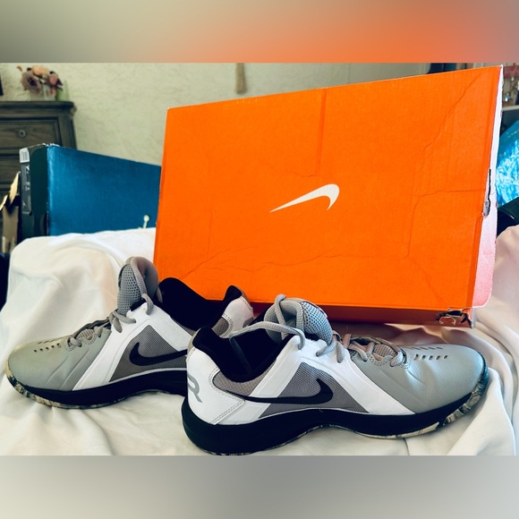 Nike Air Mavin Low Wolf Gray Metallic White Black Shoes 719924-005 Sz 7 With Box - Picture 7 of 10